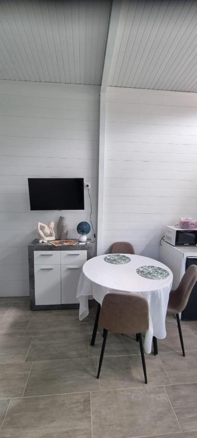 Studio 57 Bed & Breakfast Capesterre-Belle-Eau Exterior foto